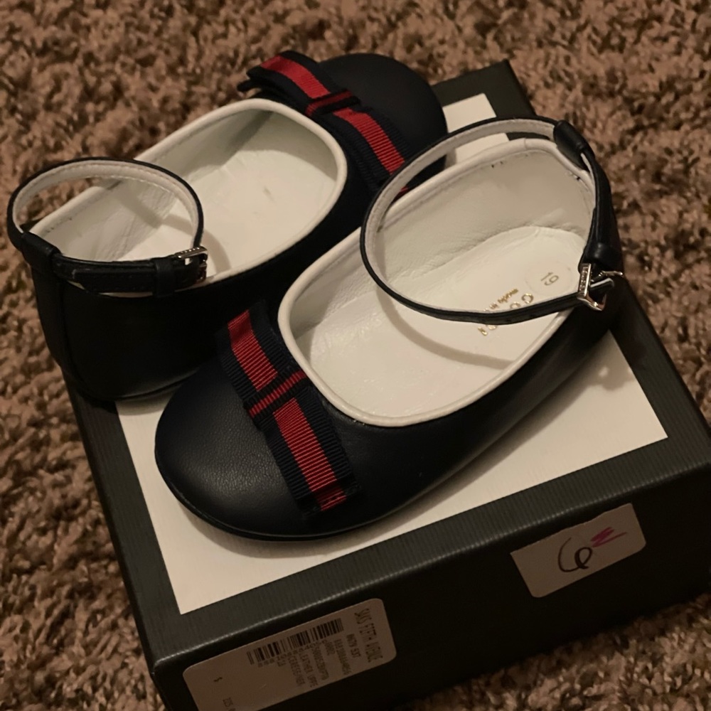 Baby Gucci sandals soft bottoms size 19